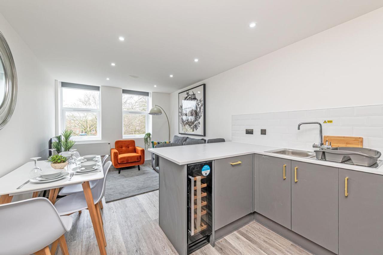 Charles House Serviced Apartments Preston  Kültér fotó