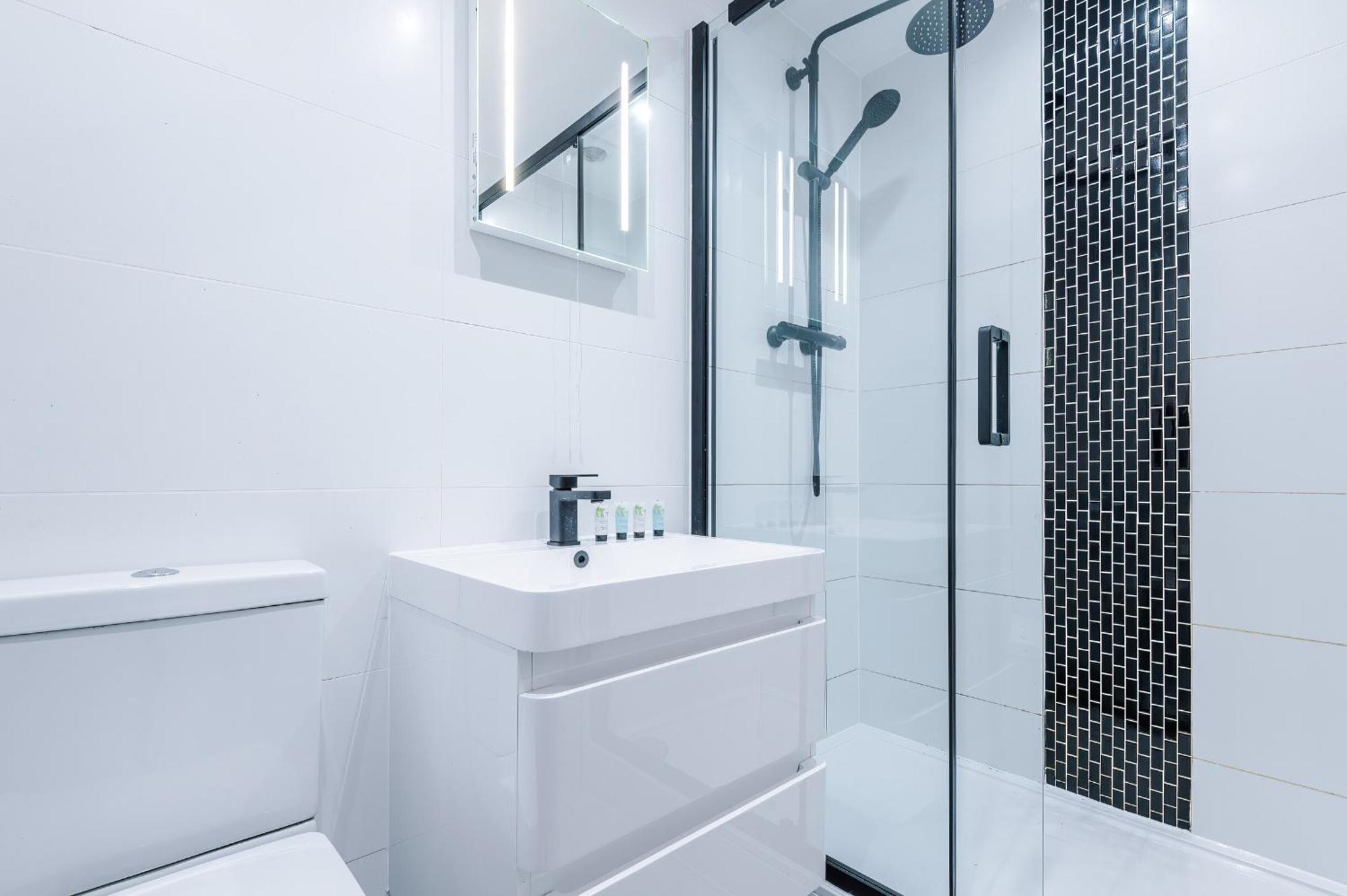 Charles House Serviced Apartments Preston  Kültér fotó