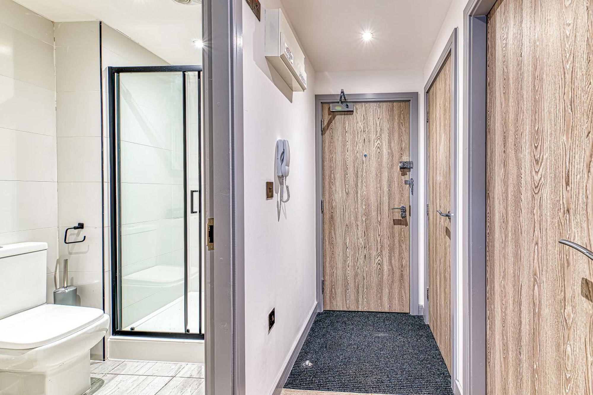 Charles House Serviced Apartments Preston  Kültér fotó